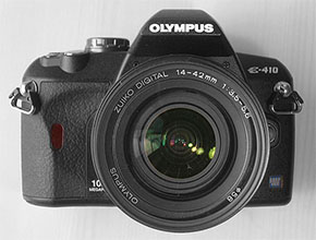 Olympus E410 with 14-42mm lens