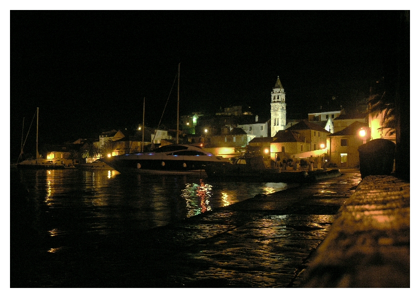 VIS harbour night