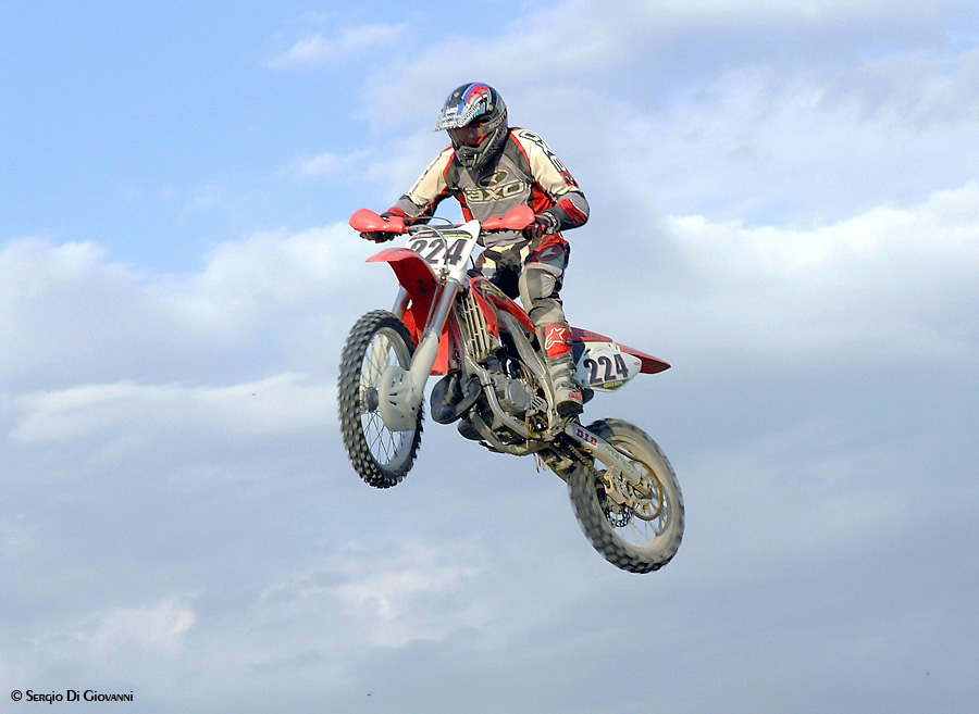 The flyng moto