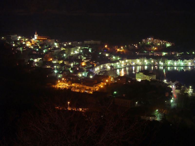 Bakar at night