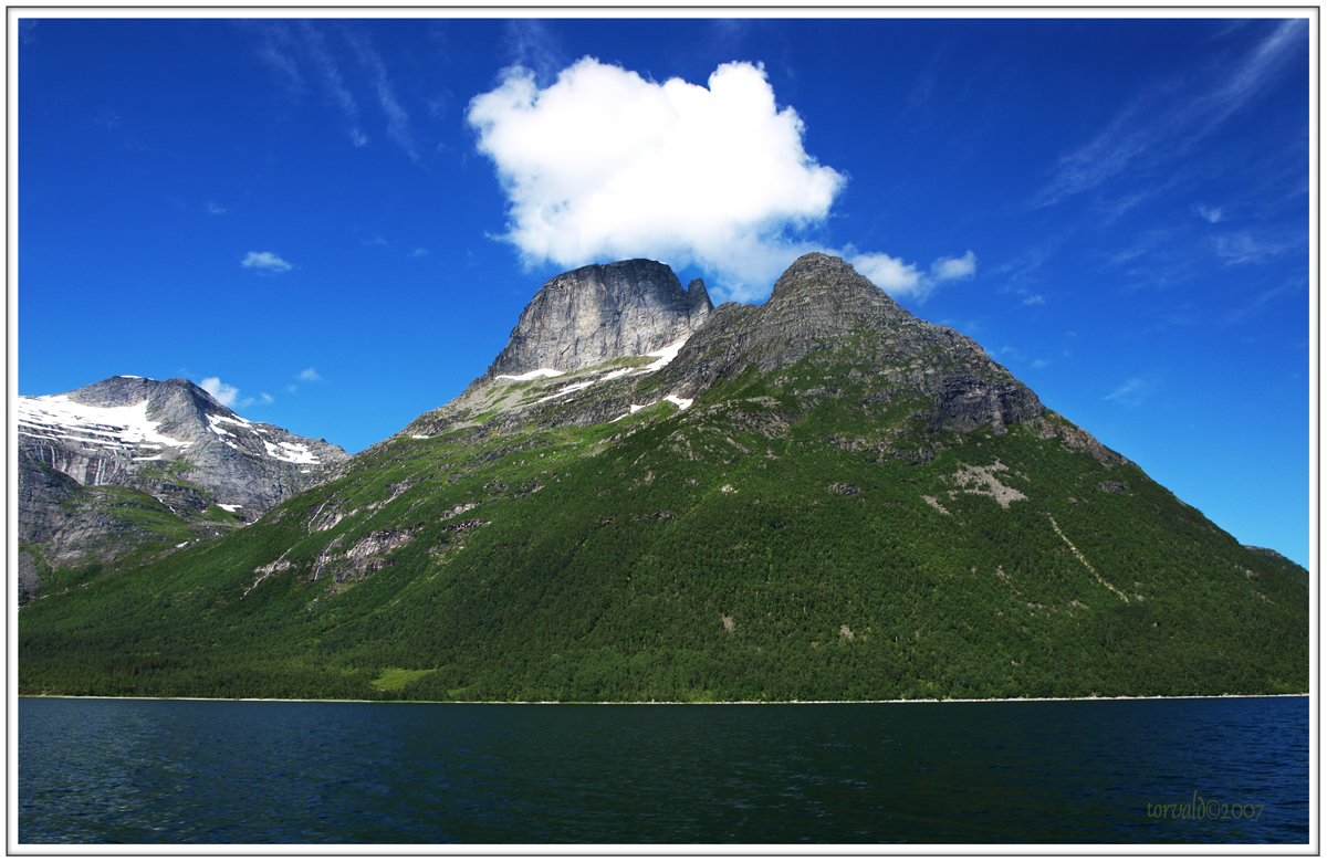 View from the fjord_3