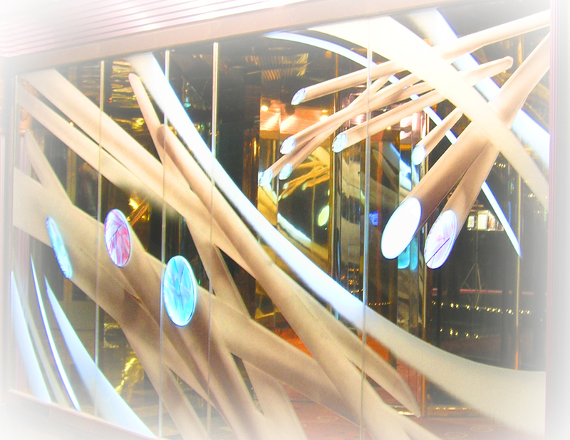 Fascination mirror