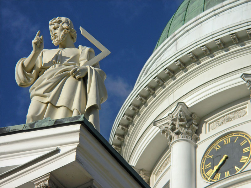 Apostle on roof
