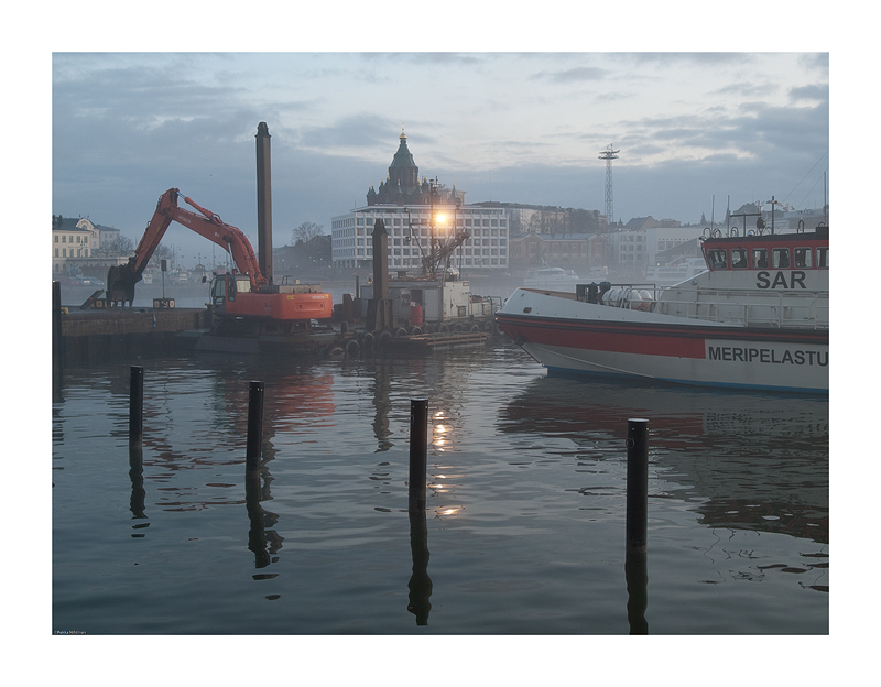 November Morning in Port