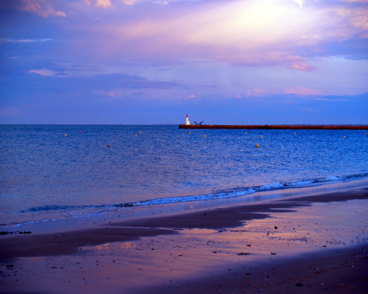 sea blue