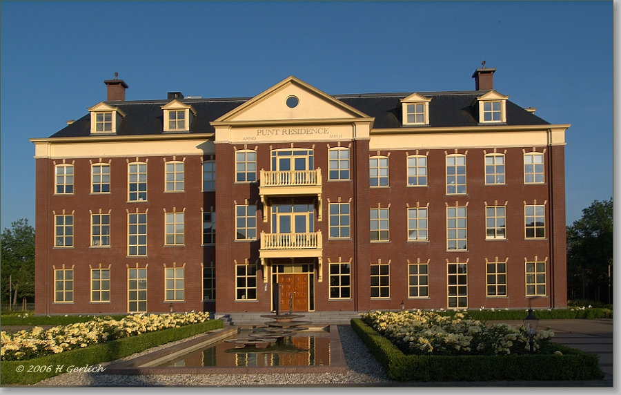 Punt Residence