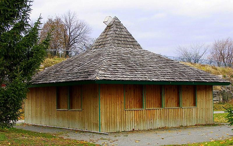 Wood cabin