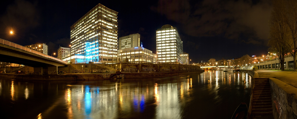 Vienna Night Pano