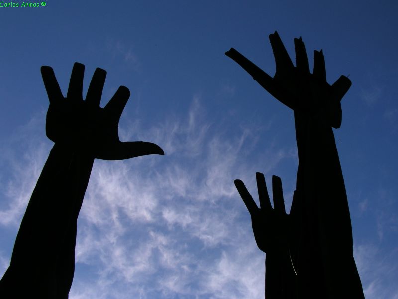 metal hands