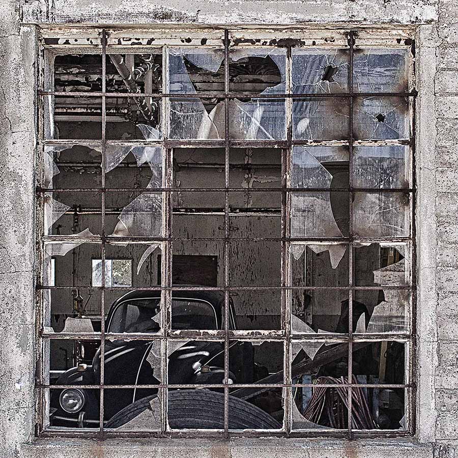 Glass window